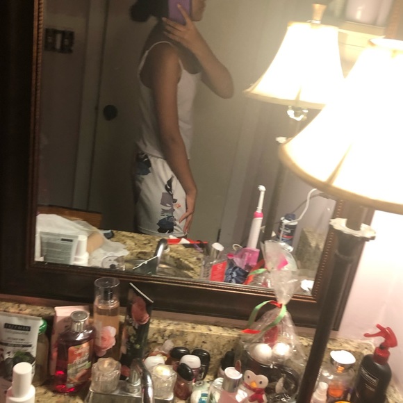 Tanktop Bundle - Picture 2 of 7